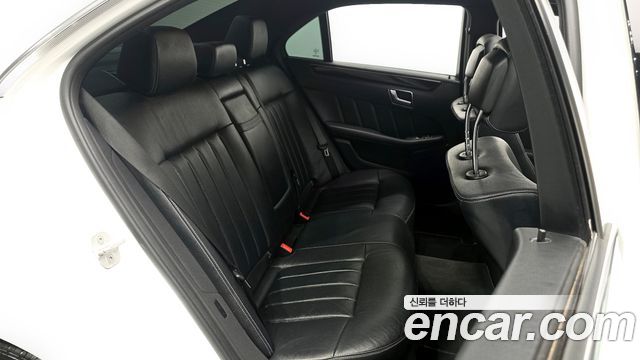 Mercedes-Benz E-Class E220 Bluetec Avantgarde