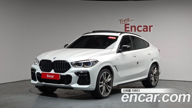 BMW X6 M50i