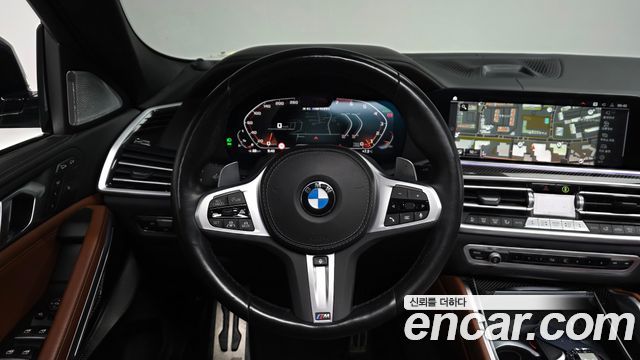 BMW X6 M50i