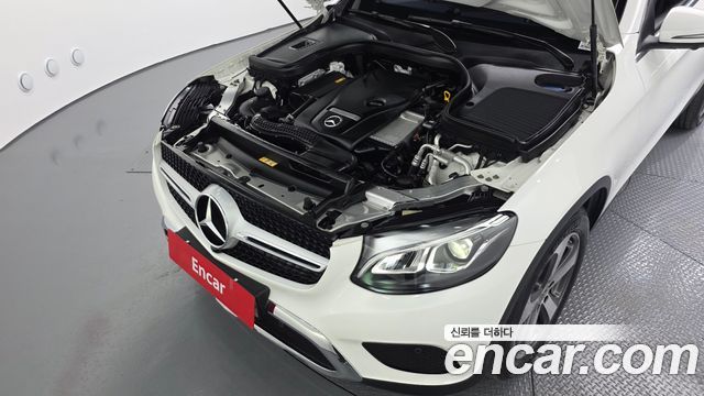 Mercedes-Benz GLC-Class GCL300 4MATIC Coupe