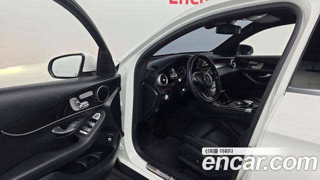 Mercedes-Benz GLC-Class GCL300 4MATIC Coupe