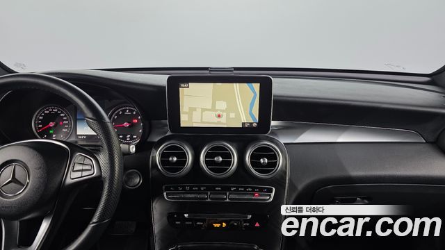 Mercedes-Benz GLC-Class GCL300 4MATIC Coupe