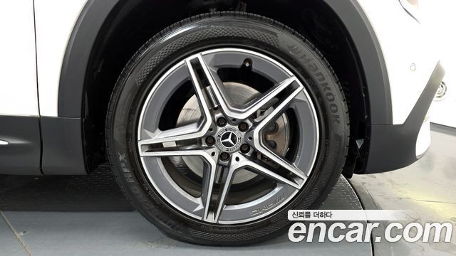 Mercedes-Benz GLB-Class GLB250 4MATIC