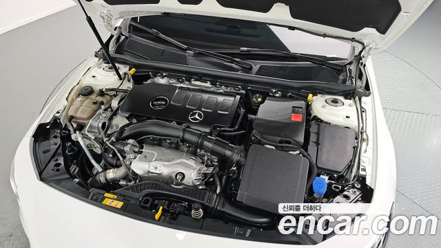 Mercedes-Benz CLA-Class CLA250 4MATIC