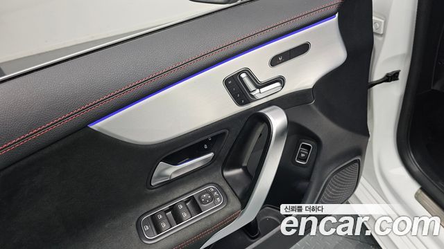 Mercedes-Benz CLA-Class CLA250 4MATIC