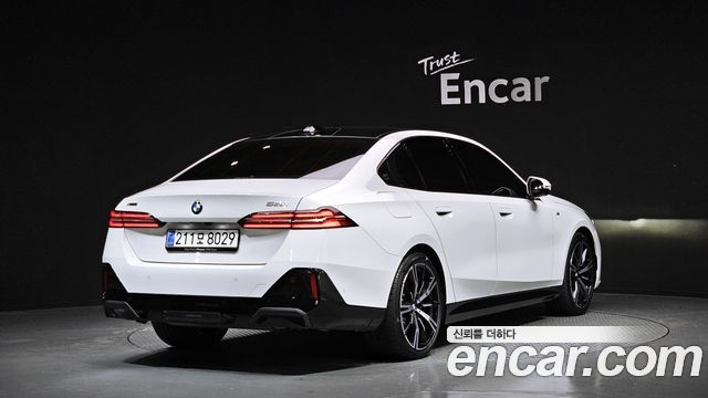 BMW 5-Series 530i xDrive M Sport