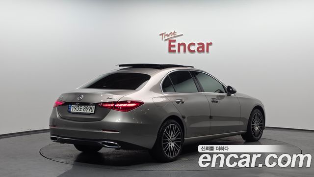 Mercedes-Benz C-Class C200 4MATIC Avantgarde