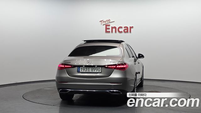 Mercedes-Benz C-Class C200 4MATIC Avantgarde