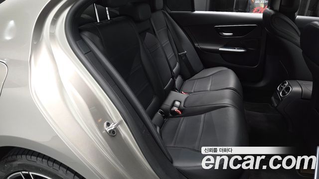 Mercedes-Benz C-Class C200 4MATIC Avantgarde