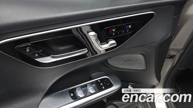 Mercedes-Benz C-Class C200 4MATIC Avantgarde