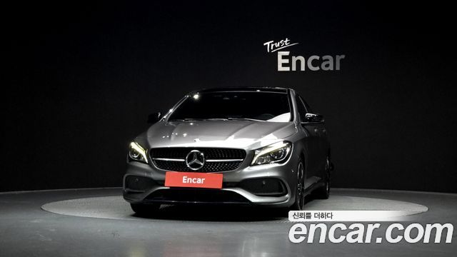 Mercedes-Benz CLA-Class CLA250 4MATIC AMG Line