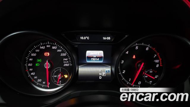 Mercedes-Benz CLA-Class CLA250 4MATIC AMG Line