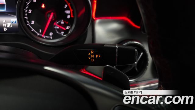 Mercedes-Benz CLA-Class CLA250 4MATIC AMG Line