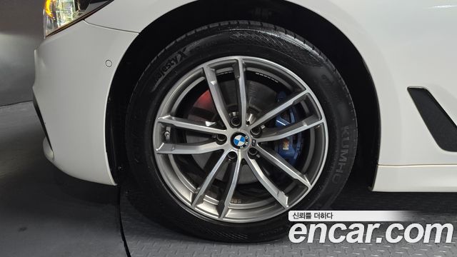 BMW 5-Series 530i xDrive M Sport Package Plus
