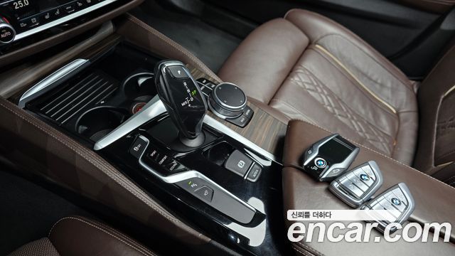 BMW 5-Series 530i xDrive M Sport Package Plus