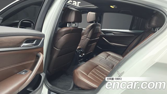 BMW 5-Series 530i xDrive M Sport Package Plus