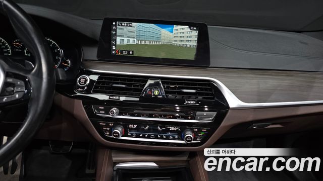 BMW 5-Series 530i xDrive M Sport Package Plus