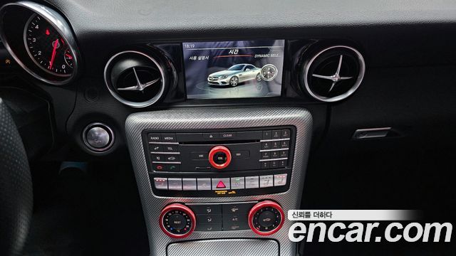 Mercedes-Benz SLC-Class SLC200