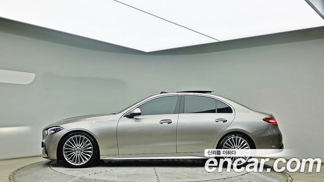 Mercedes-Benz C-Class W206 C300 4MATIC AMG Line