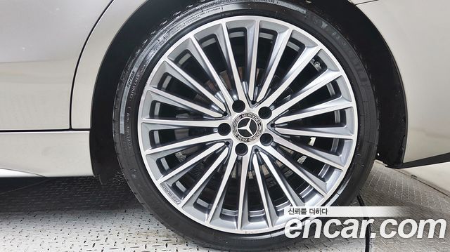 Mercedes-Benz C-Class W206 C300 4MATIC AMG Line