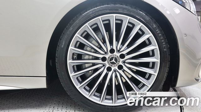 Mercedes-Benz C-Class W206 C300 4MATIC AMG Line