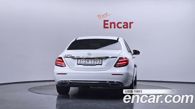 Mercedes-Benz E-Class E220d Avantgarde