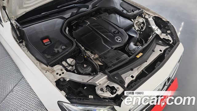 Mercedes-Benz E-Class E220d Avantgarde