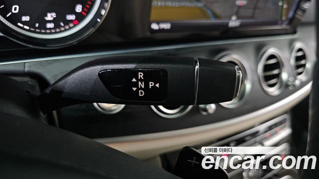 Mercedes-Benz E-Class E220d Avantgarde