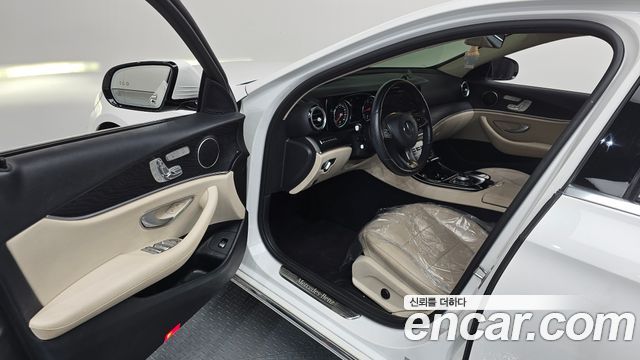 Mercedes-Benz E-Class E220d Avantgarde