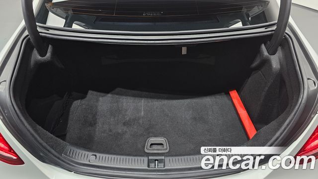 Mercedes-Benz E-Class E220d Avantgarde