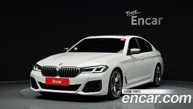 BMW 5-Series M550i xDrive