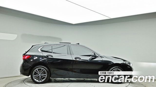 BMW 1Series (F40) 120i Sports