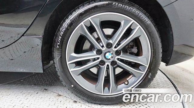 BMW 1Series (F40) 120i Sports