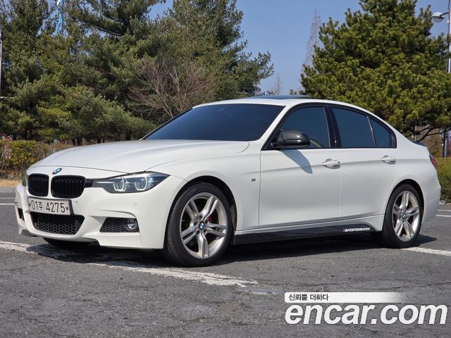 BMW 3-Series 320i M Sport Shadow
