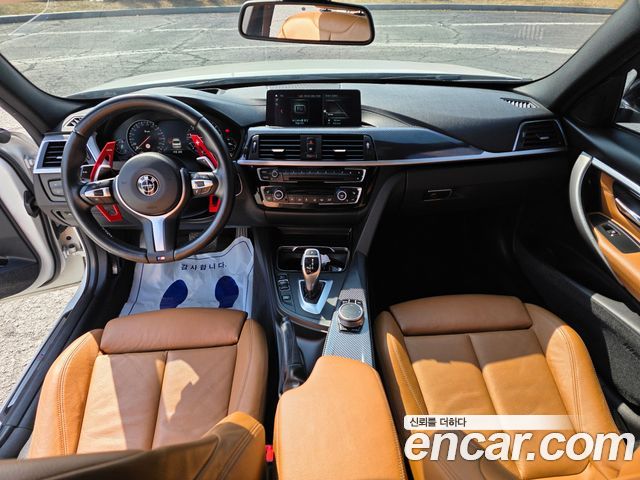 BMW 3Series (F30) 320i M Sport Shadow