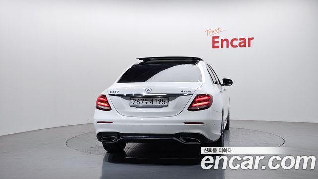 Mercedes-Benz E-Class E350 4MATIC AMG Line