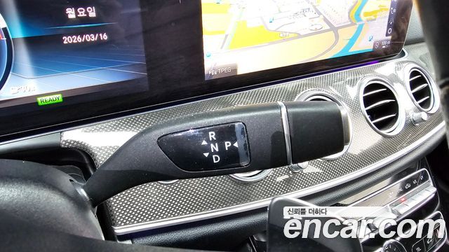 Mercedes-Benz E-Class E350 4MATIC AMG Line