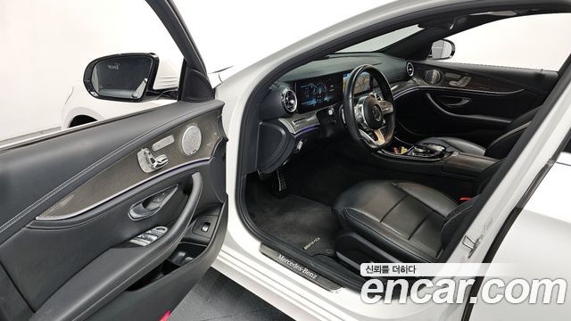 Mercedes-Benz E-Class E350 4MATIC AMG Line