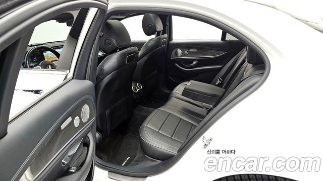 Mercedes-Benz E-Class E350 4MATIC AMG Line
