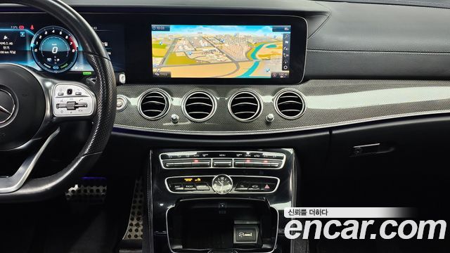 Mercedes-Benz E-Class E350 4MATIC AMG Line