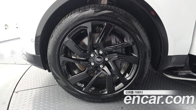 Land Rover Discovery P360 R-Dynamic SE