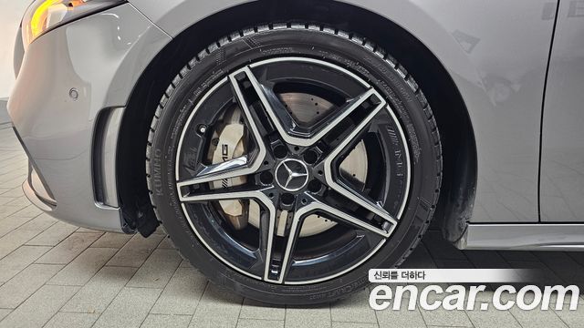 Mercedes-Benz A-Class AMG A35 4MATIC Sedan