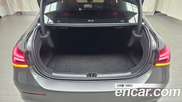 Mercedes-Benz A-Class AMG A35 4MATIC Sedan