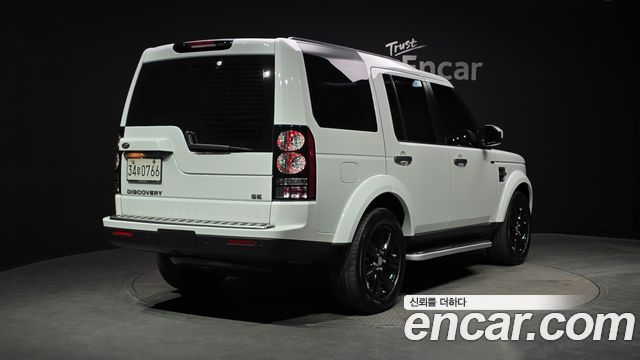 Land Rover Discovery 3.0 SDV6 SE