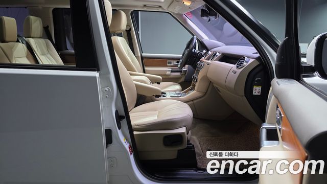 Land Rover Discovery 3.0 SDV6 SE