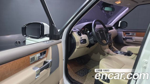 Land Rover Discovery 3.0 SDV6 SE