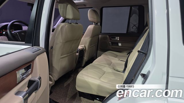 Land Rover Discovery 3.0 SDV6 SE