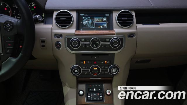 Land Rover Discovery 3.0 SDV6 SE