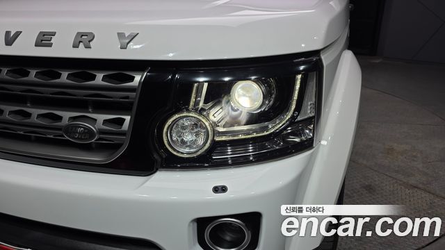 Land Rover Discovery 3.0 SDV6 SE