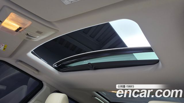 Land Rover Discovery 3.0 SDV6 SE